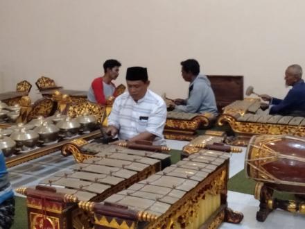 Latihan Rutin Karawitan